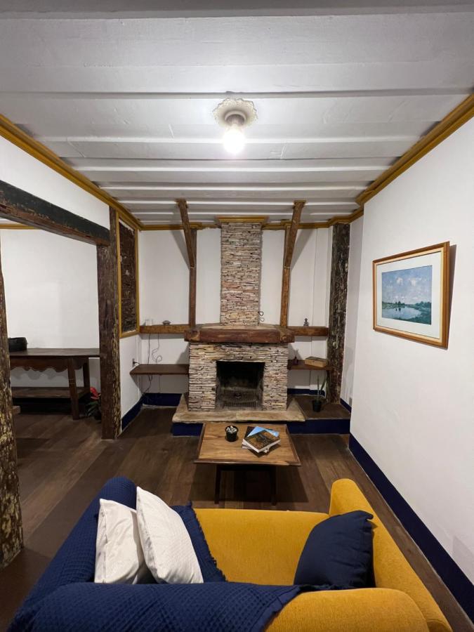 History Hostel Оро Прето Екстериор снимка